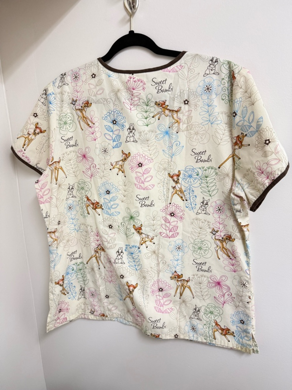 Disney "Sweet Bambi" Scrub Top Women's Large Cream Floral V-Neck Medical - Picture 5 of 5